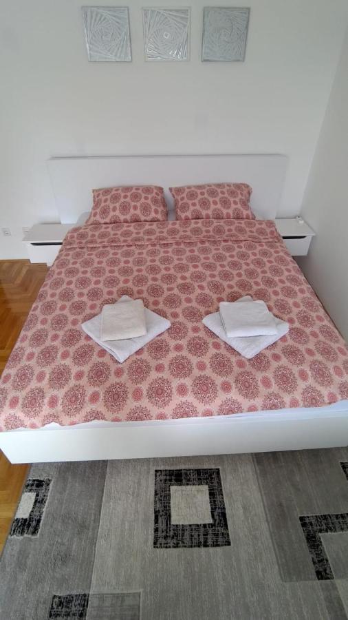 Poesia Apartment Novi Sad Bagian luar foto